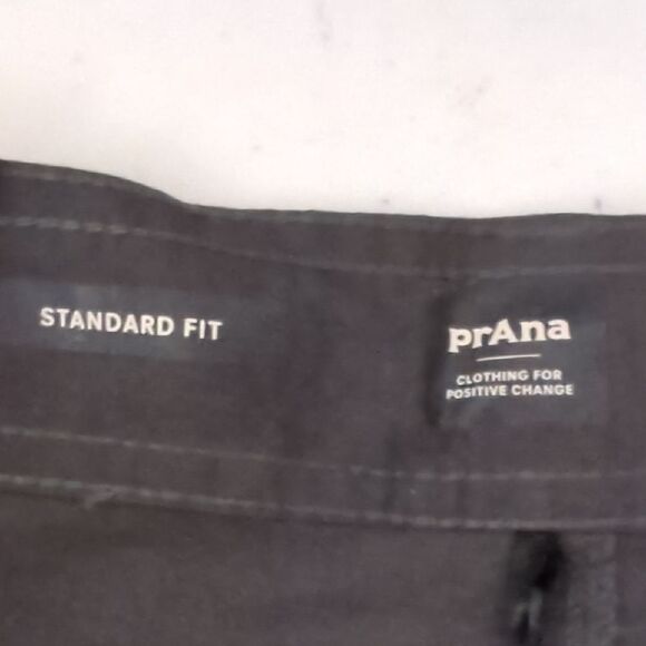 NWT prana Double Peak Black Cargo Shorts with Sturdy Cotton Blend - Picture 9 of 10